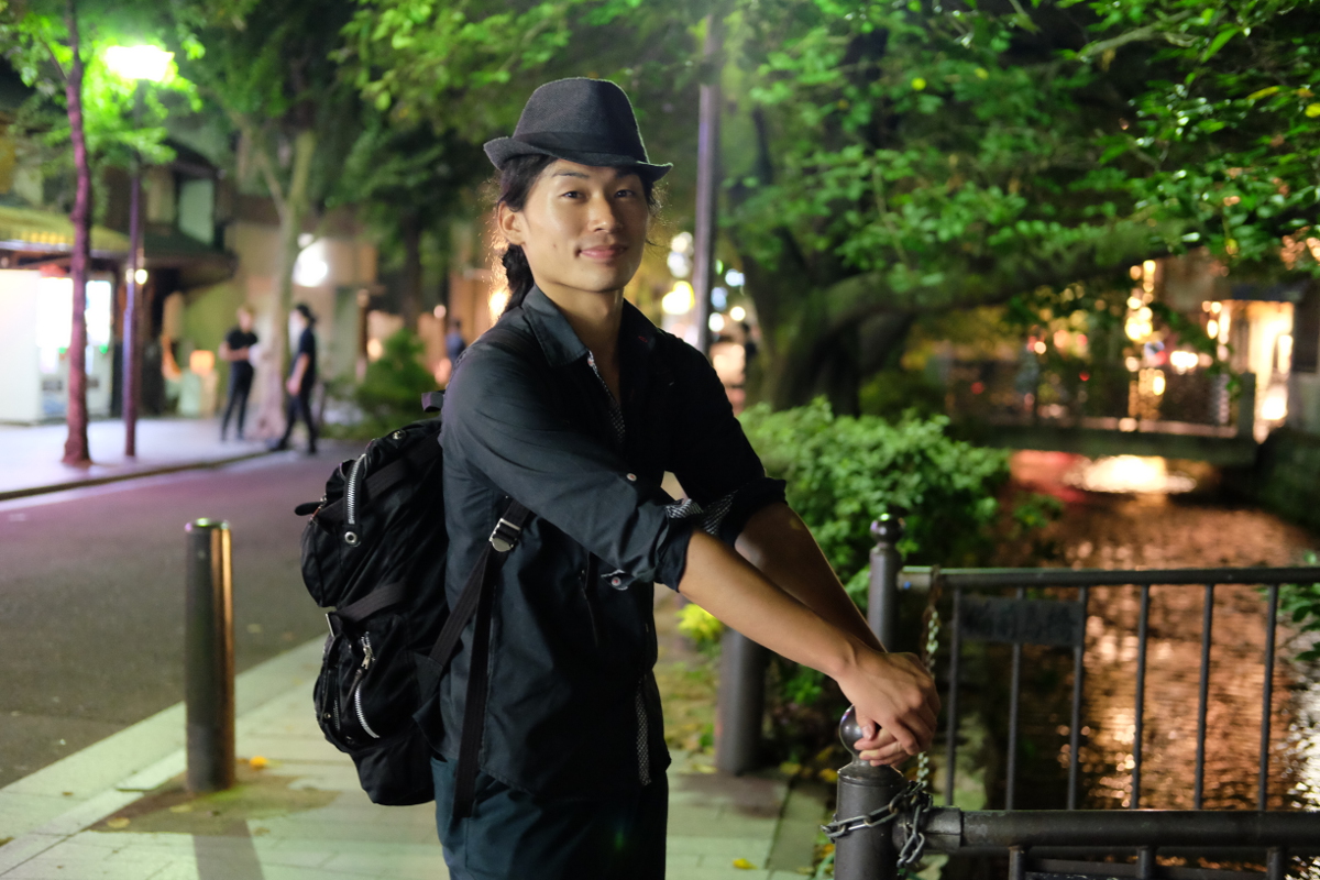 門石 藤矢