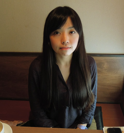 紙本 明子