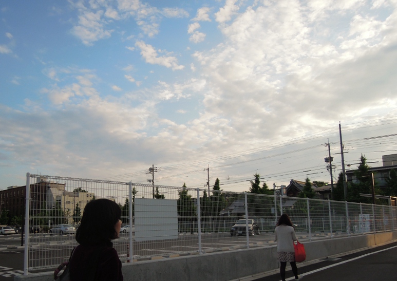 ピンク地底人２号