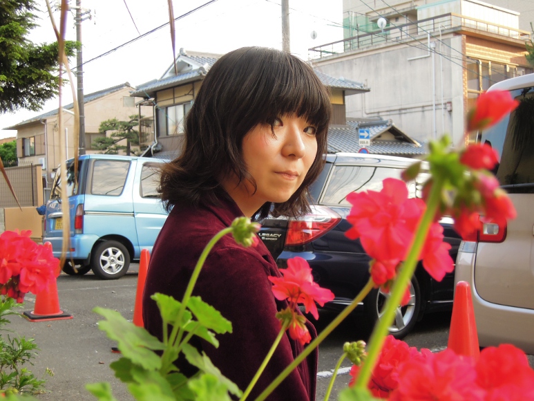 ピンク地底人２号