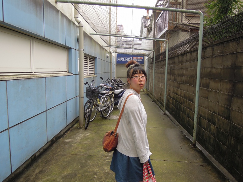 ピンク地底人６号